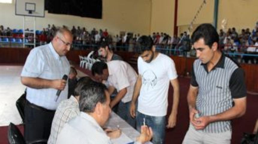 Sivas Belediyesi'nde &Ccedil;alışacak 70 Mevsimlik Iş&ccedil;i Kurayla Belirlendi