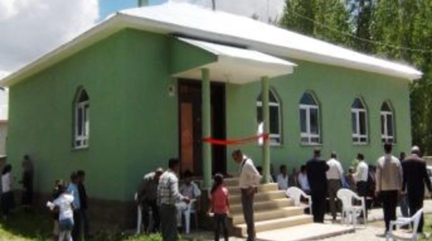 Aksakal K&ouml;y&uuml; Yeni Cami Ve Kur&rsquo;an Kursuna Kavuştu