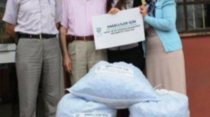 Rte &Uuml;niversitesi &Ouml;ğrencileri Engellilerin Yanında