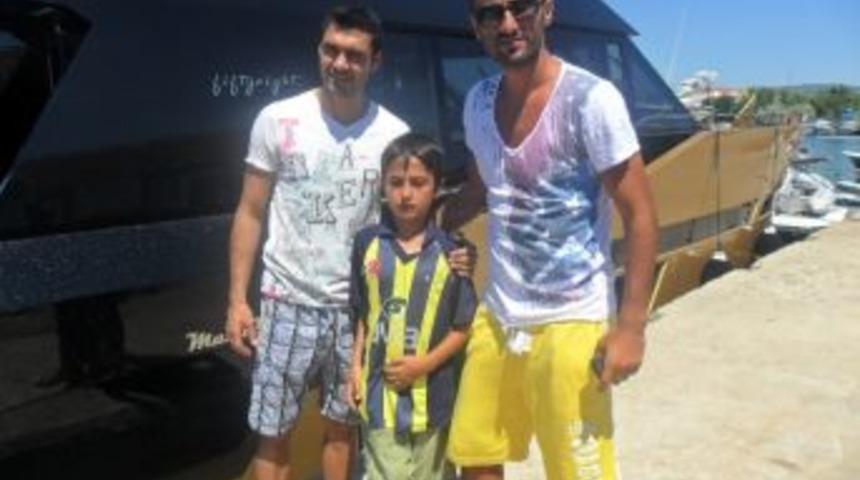 Fenerbah&ccedil;eli Sel&ccedil;uk Şahin Sarı Lacvert Yatı İle Denizlere A&ccedil;ıldı