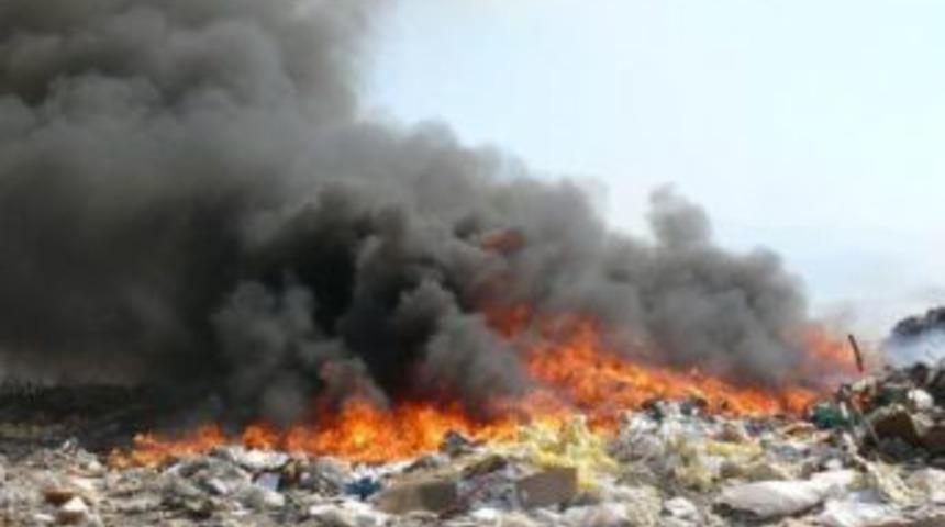 Kağızmanda &ccedil;&ouml;pl&uuml;k yangını