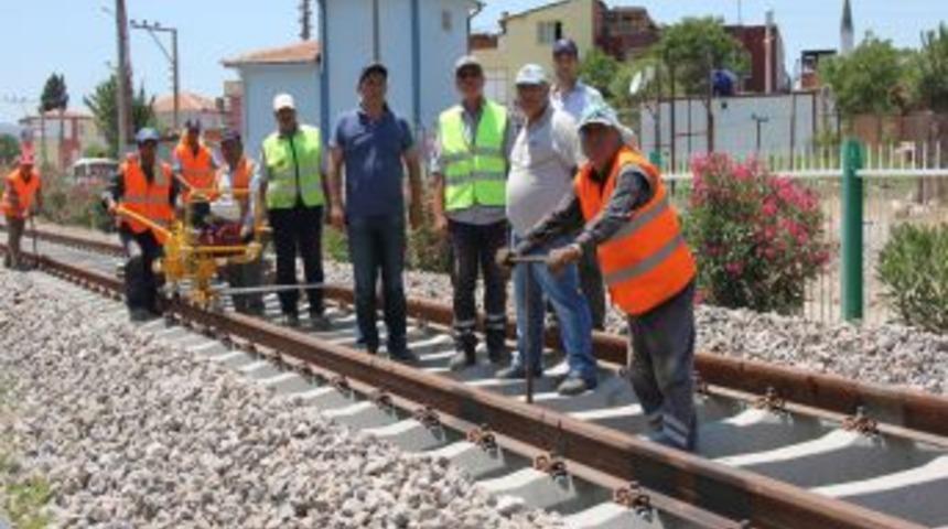 58 Derece Ray Sıcaklığında Yol Yenileme &Ccedil;alışması