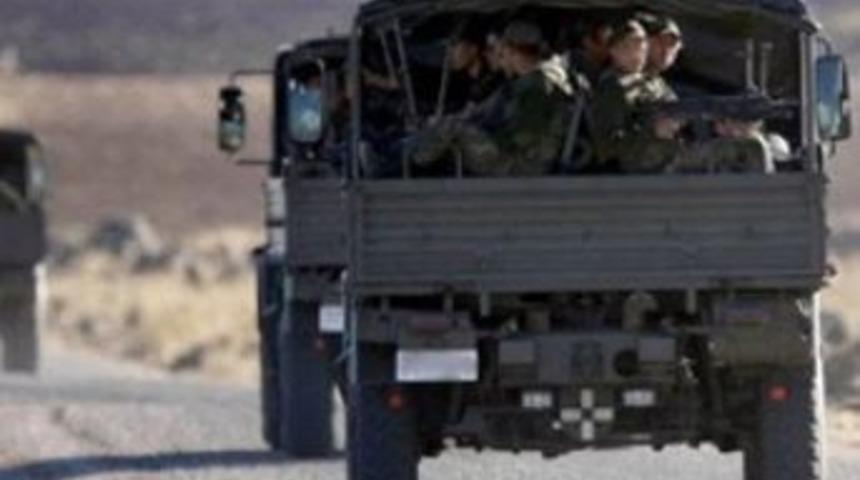 Ter&ouml;ristler Bitlis'te Bir Asker Ve Iki &Ouml;ğretmen Ka&ccedil;ırdı
