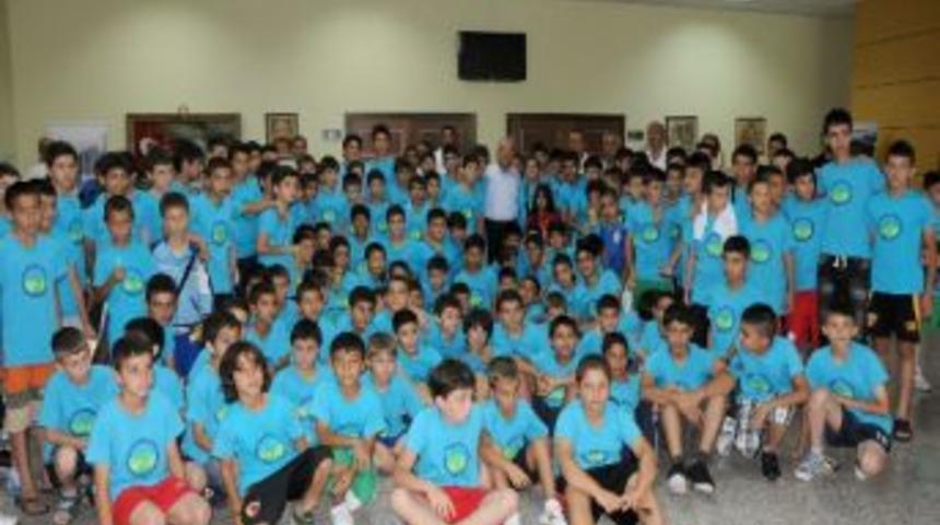 Minik Sporculardan Başkan Kocamaz&rsquo;a Ziyaret