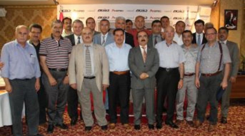 Coş: T&uuml;rk okulları insanlığa hizmet ediyor