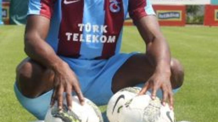 Bamba İmzayı Attı