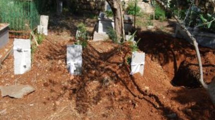 Kazada Yaralanan K&uuml;&ccedil;&uuml;k Ezgi Yaşam M&uuml;cadelesini Kaybetti