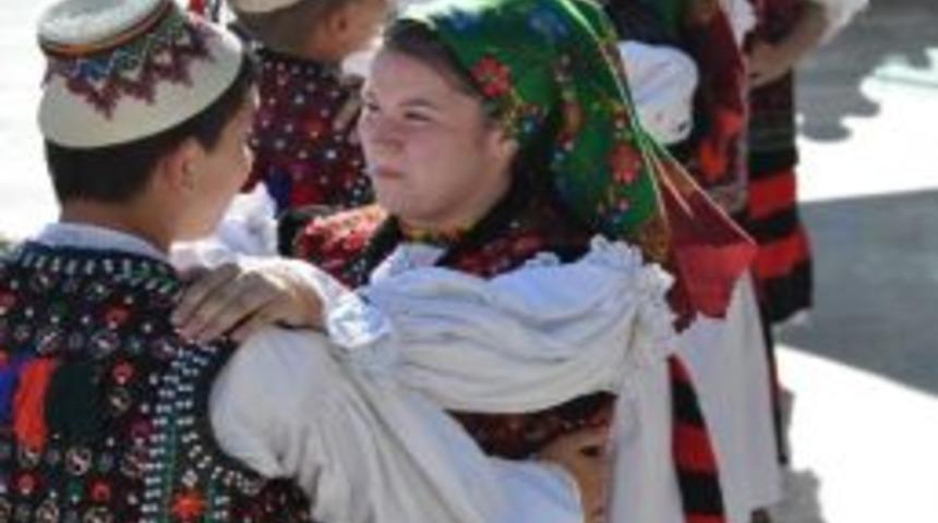 İneg&ouml;l'de Balkan Festivali Başladı