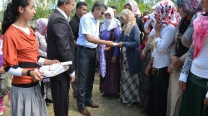 &Ouml;zalp&rsquo;ta Okuma Yazma Seferberliği Devam Ediyor