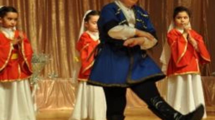 Miniklerin Muhteşem Dans G&ouml;sterisi