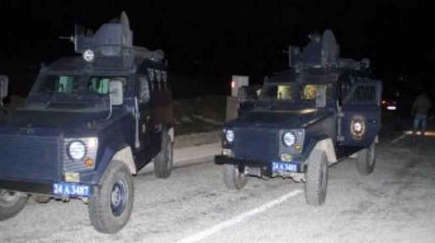 Erzincan Ve Tunceli'de Biri Yaralı 5 Ter&ouml;ristin Yakalanması
