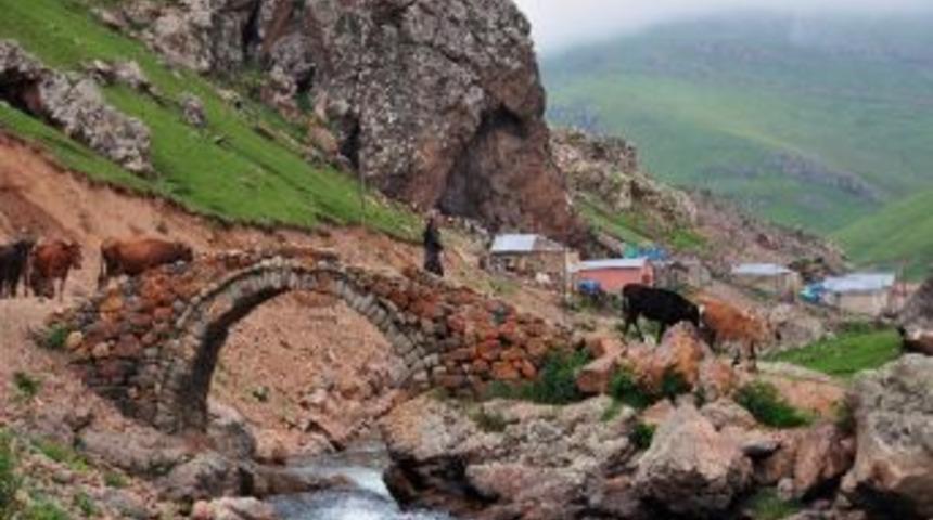 Taşk&ouml;pr&uuml; 551 Yıldır Ayakta