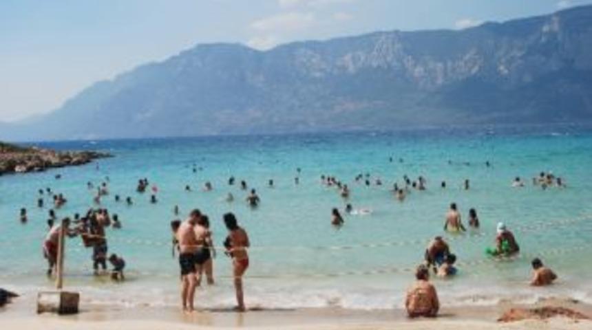 Muğla&rsquo;nın Doğa Harikası Sedir Adası Plajıyla Ve Tarihiyle B&uuml;y&uuml;k İlgi G&ouml;r&uuml;yor