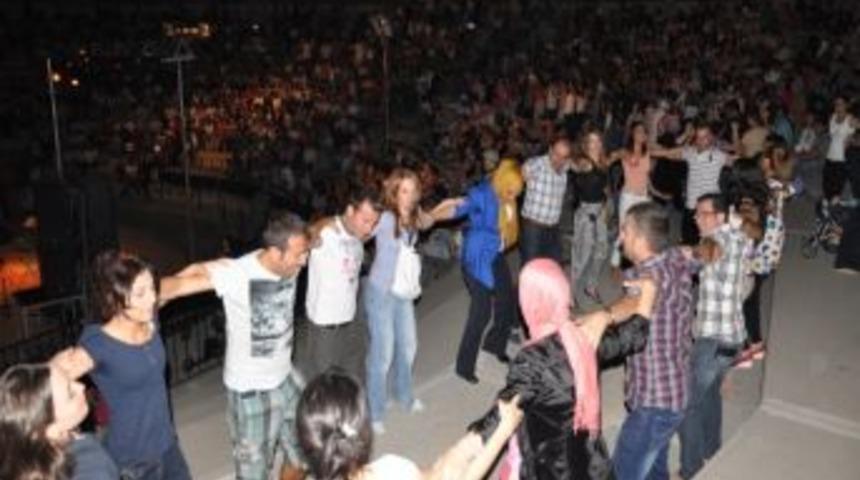 Karmate Artvinlileri Coşturdu