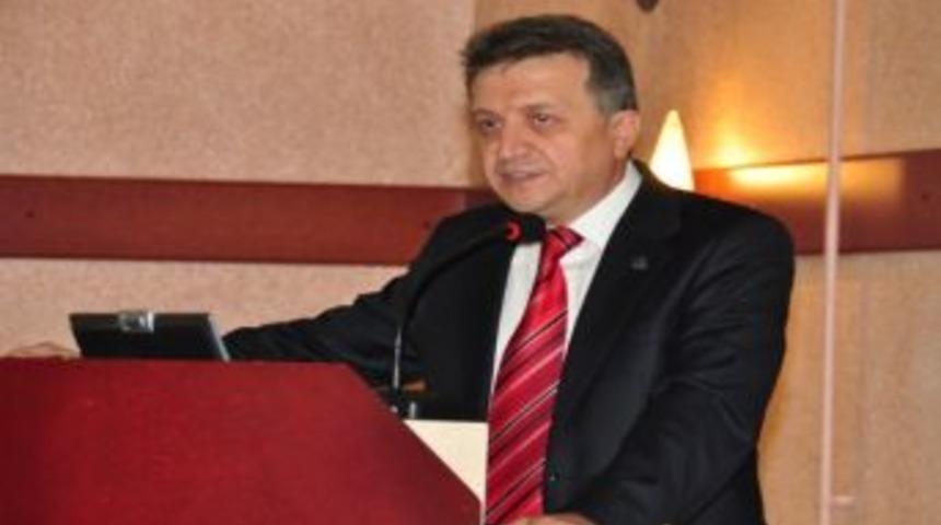 Spina Bifida G&uuml;ncelleme Kursu Om&uuml;&rsquo;de Yapıldı