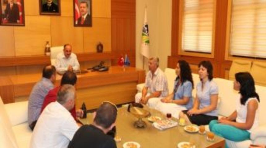 Kardeşlik K&ouml;pr&uuml;leri Kuruluyor