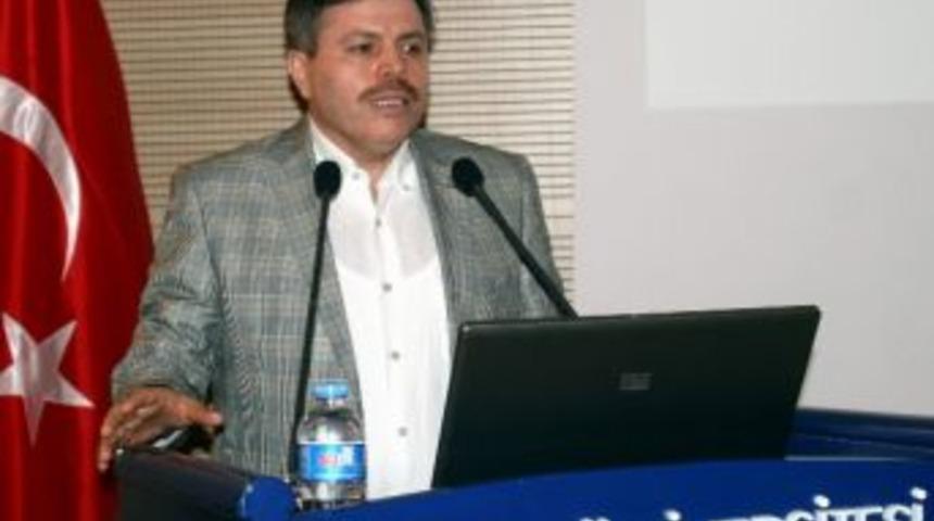 Uşak &Uuml;niversitesi&rsquo;nde Sosyal Hizmet &Ccedil;alıştayı