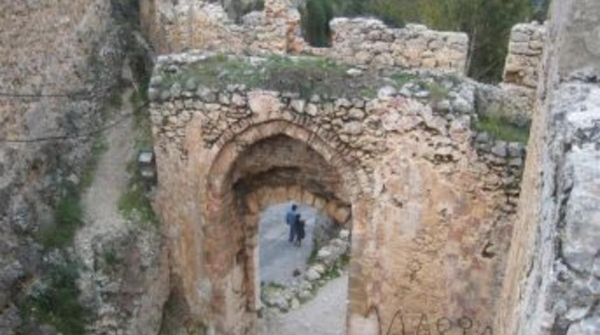 Alanya Kalesi Belediye Tarafından Restore Ediliyor