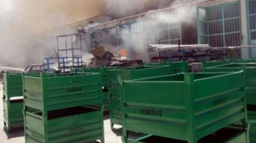 Patlamanın Olduğu İşyerinde Torbaların İ&ccedil;inde Maden &Ccedil;ıktı