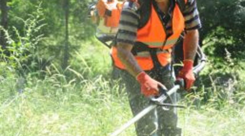 700 Yıllık Tarihi Mezarlıklar Yaban Otlarından Temizlendi