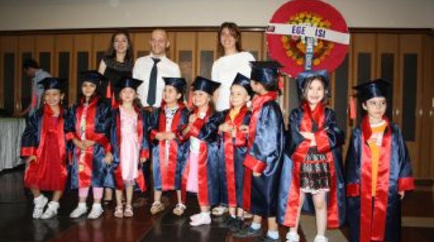 Mimozalar sınıfı minikleri mezun oldu