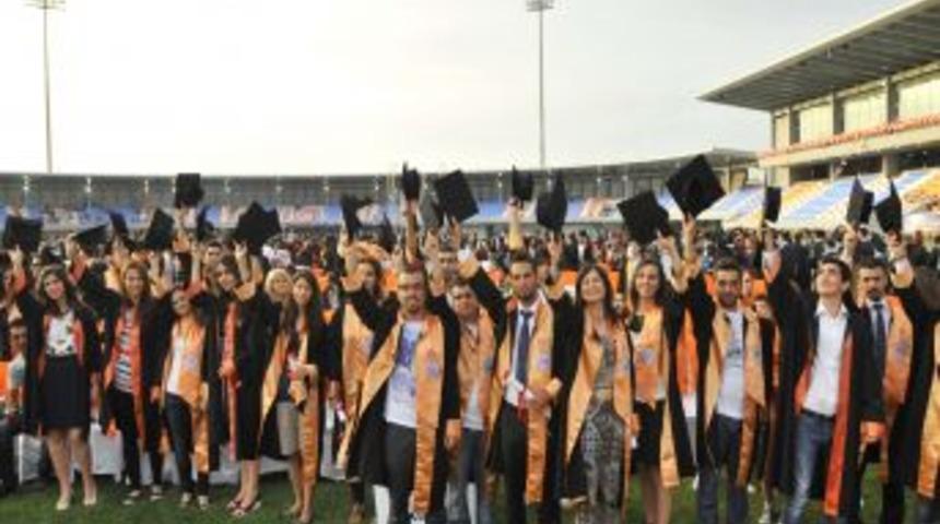 Akdeniz &Uuml;niversitesi&rsquo;nden 7 Bin 853 &Ouml;ğrenci Mezun Oldu