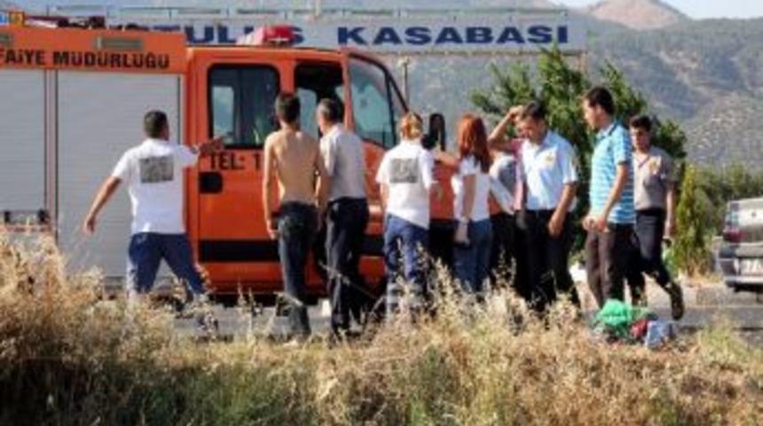 Tatil D&ouml;n&uuml;ş&uuml; Kanala U&ccedil;an Ara&ccedil;ta Kaybolan &Ccedil;ocuk &Ouml;l&uuml; Bulundu