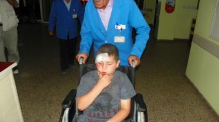 Kırıkkale&rsquo;de Trafik Kazası: 2 &Ouml;l&uuml; 4 Yaralı