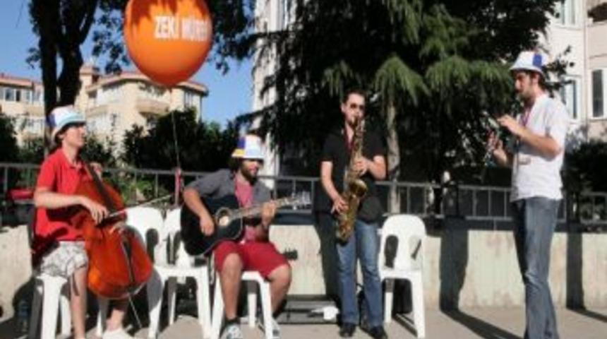 Nil&uuml;fer'de Sokak &Ccedil;algıcılığı Başladı