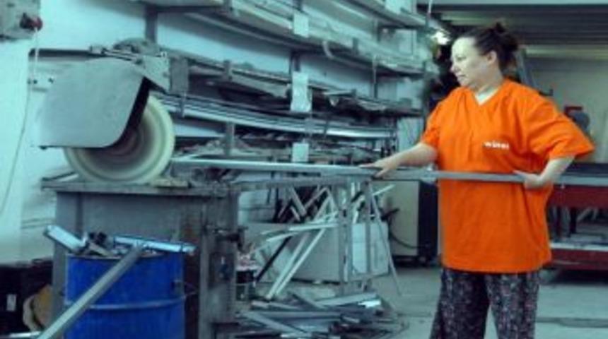 Kadınlar Ağır İş&ccedil;iliğe El Attı