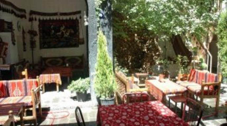 Diyarbakırın Tarihi Evlerinde Kafe Hizmeti