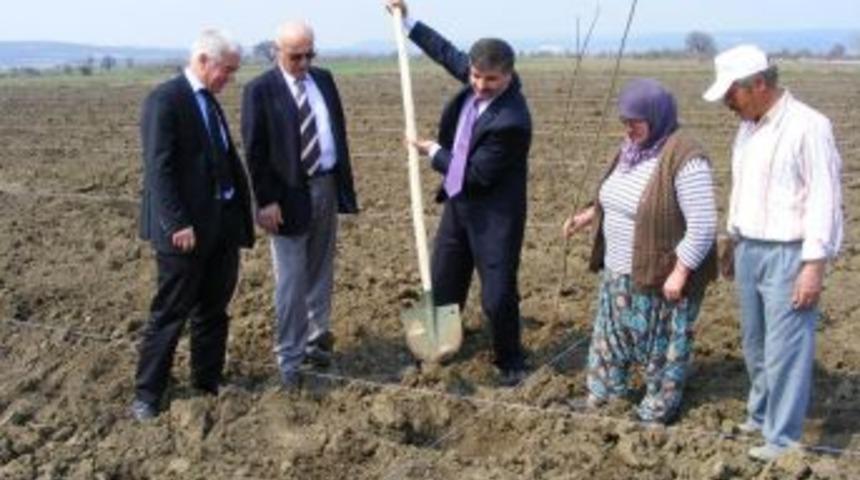 Bakanlık Destek Verdi, Elmalarını G&uuml;neş Enerjisiyle Suluyor