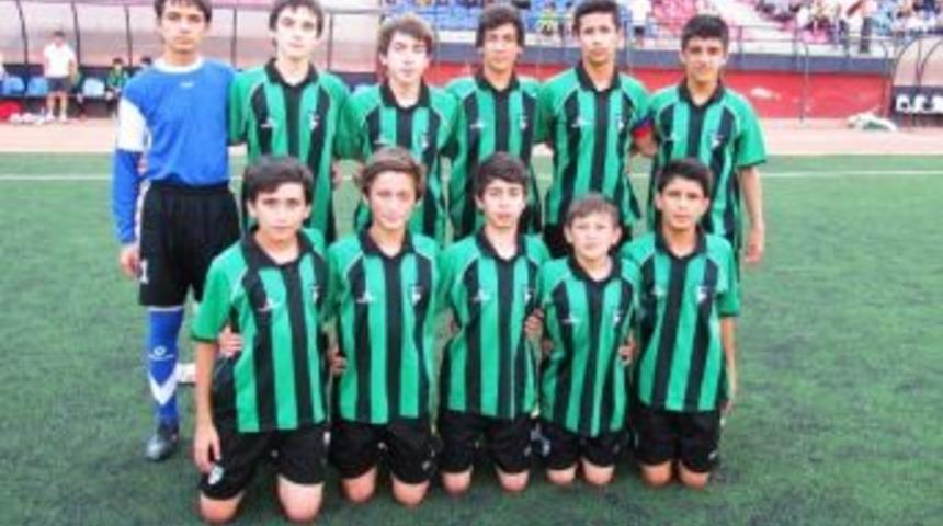 &Ouml;demiş&rsquo;te U-13&rsquo;lerin Futbol Karnavalı S&uuml;r&uuml;yor