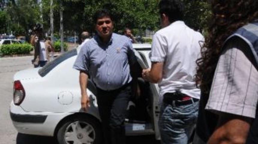 Kemer Belediye Başkanı G&ouml;zaltına Alındı