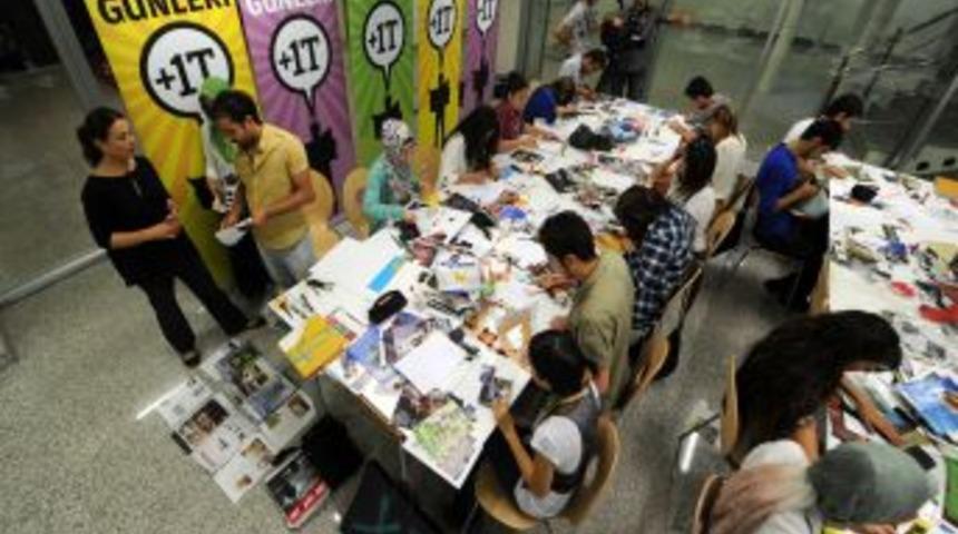 Tasarımı 'at&ouml;lye'de &Ouml;ğreniyorlar