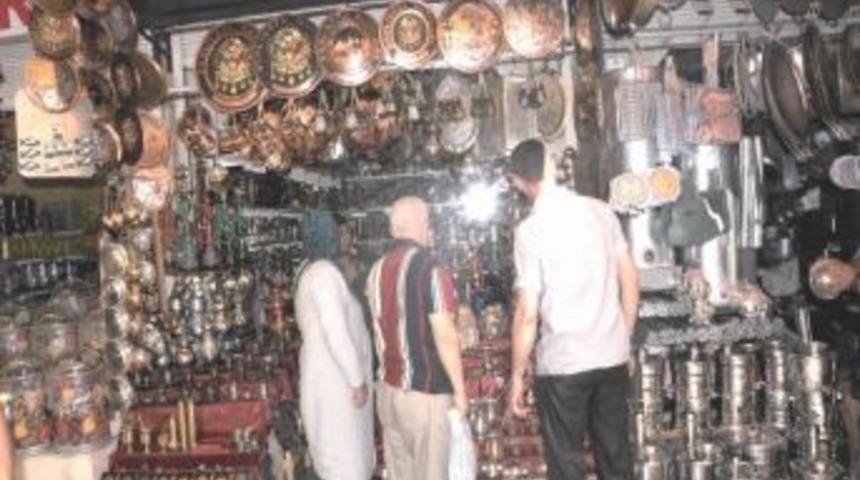 Bakır Tepsiler B&uuml;y&uuml;k İlgi G&ouml;r&uuml;yor