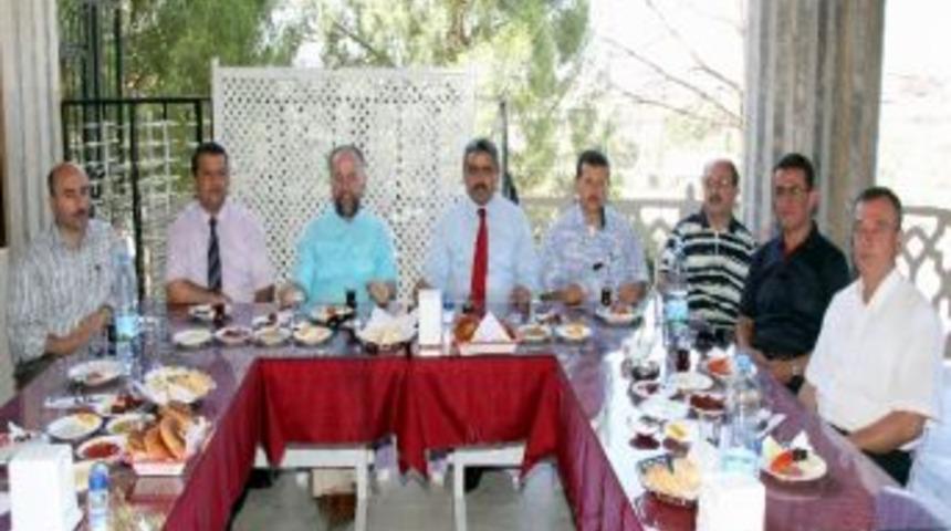 Namimder&rsquo;den Başkan Alıcık Ve M&uuml;ft&uuml; Sula&rsquo;ya Kahvaltı