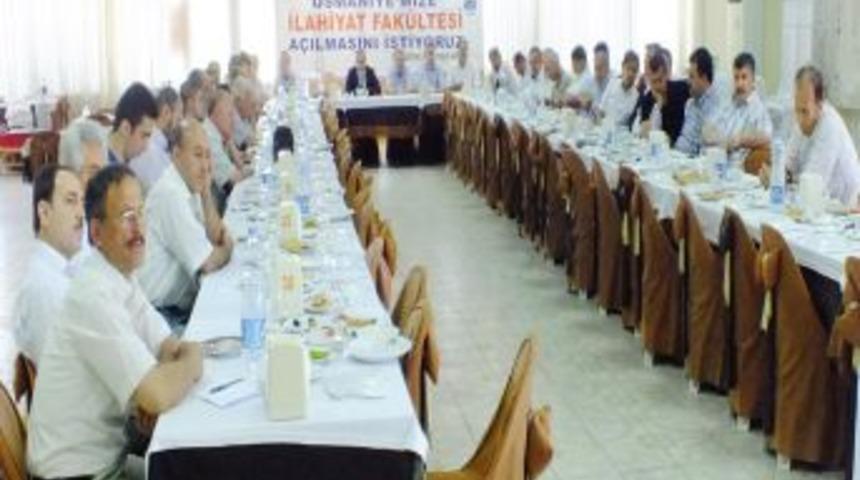 Osmaniyeliler Ilahiyat Fak&uuml;ltesi Istiyor