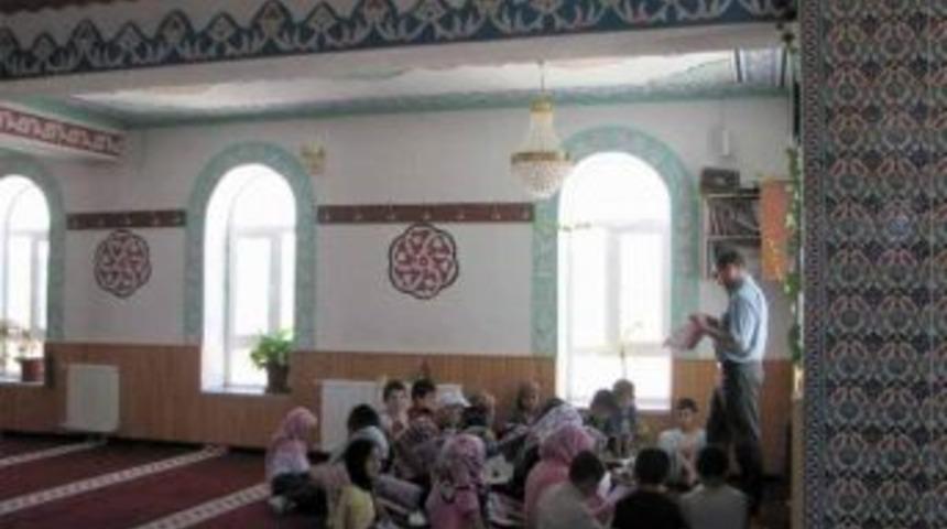 Kur&rsquo;an Kurslarına Yoğun İlgi