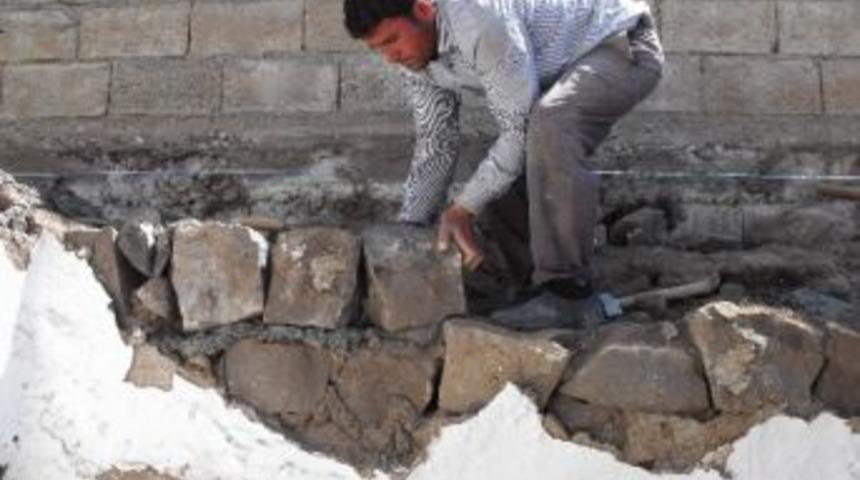 Yavuzeli Kaymakamlığı Sydv İhtiya&ccedil; Sahiplerine Ev Yapıyor