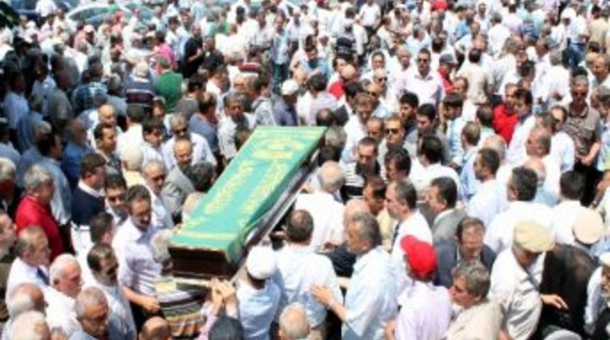 Milletvekili Yıldız, Babasını Son Yolculuğuna Uğurladı