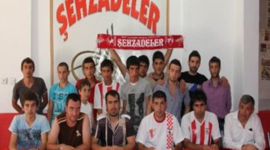 Samsunspor Taraftarları Kazım Yılmaz&rsquo;ın D&ouml;nmesini İstiyor
