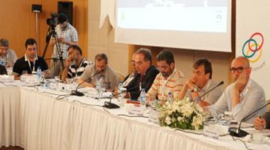 Uşşak: Meşru Talepleri Yerine Getirmeyen T&uuml;rkiye'nin AB'de Yeri Yok