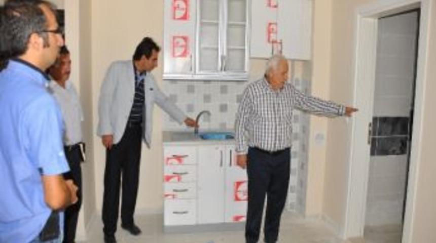 Vali Çolak Engelsiz Yaşam Merkezi'ni Gezdi