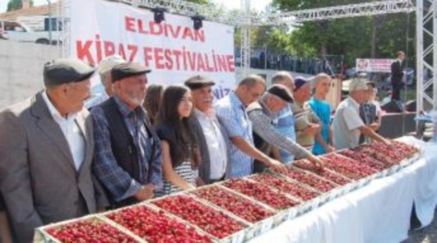 Eldivan&rsquo;da Kiraz Estivali
