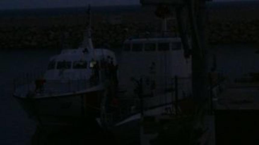 Aramaya Katılan 2 H&uuml;cumbot &Ccedil;evlik Balık&ccedil;ı Barınağı'na Demir Attı