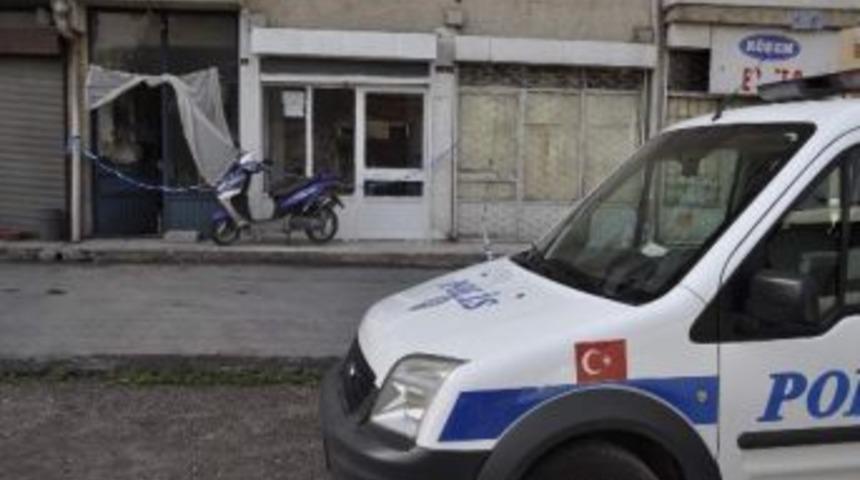 Yalnız Yaşayan Kadın &Ouml;l&uuml; Bulundu