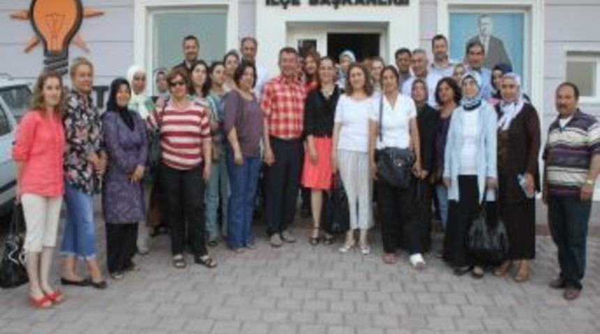 Ak Parti Adana İl Kadın Kollarından Kan Bağışı Bilin&ccedil;lendirme Semineri