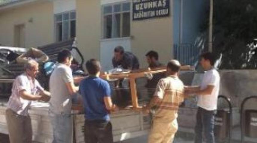 CHP&rsquo;li gen&ccedil;ler k&ouml;ylerine sahip &ccedil;ıkıyor