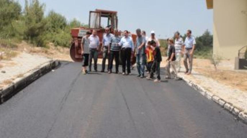 "Seyhan Ve Sarı&ccedil;am'da Asfaltlanmayan Yol Kalmayacak"